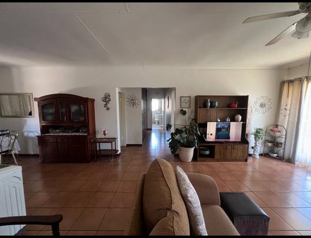 3 BEDROOM APARTMENT FOR SALE IN GREENHILLS